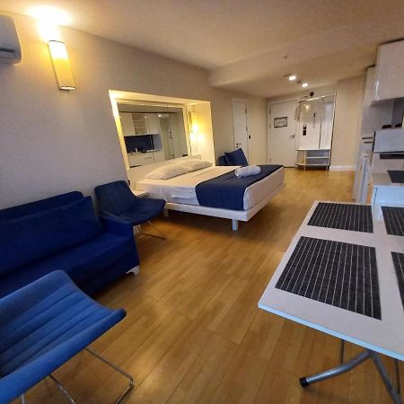 Orbi City Superhost バトゥーミ エクステリア 写真