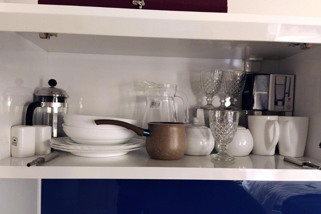 Orbi City Superhost バトゥーミ エクステリア 写真