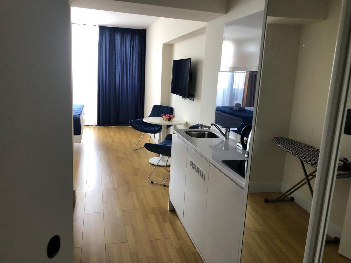 Orbi City Superhost バトゥーミ エクステリア 写真