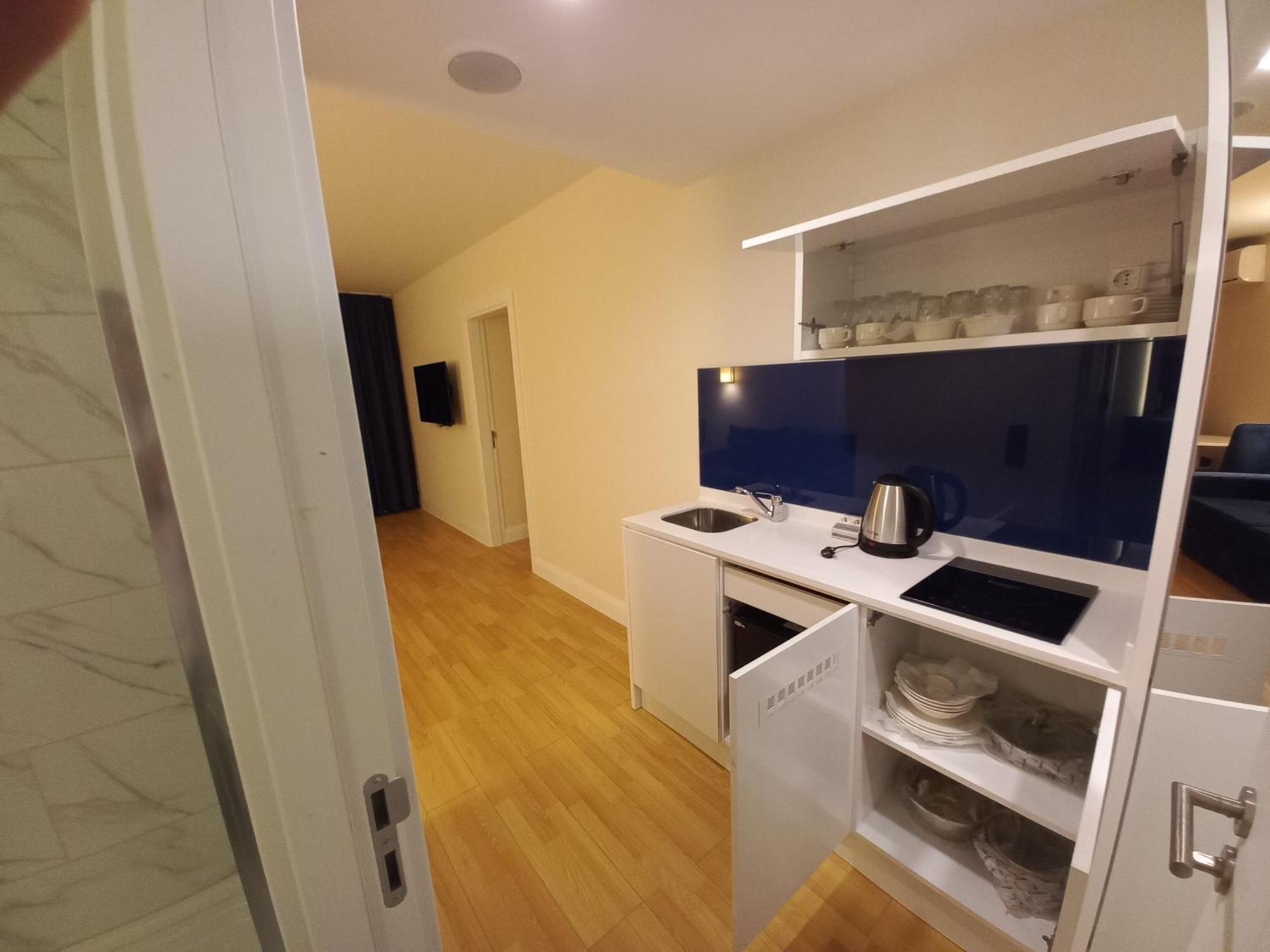 Orbi City Superhost バトゥーミ エクステリア 写真